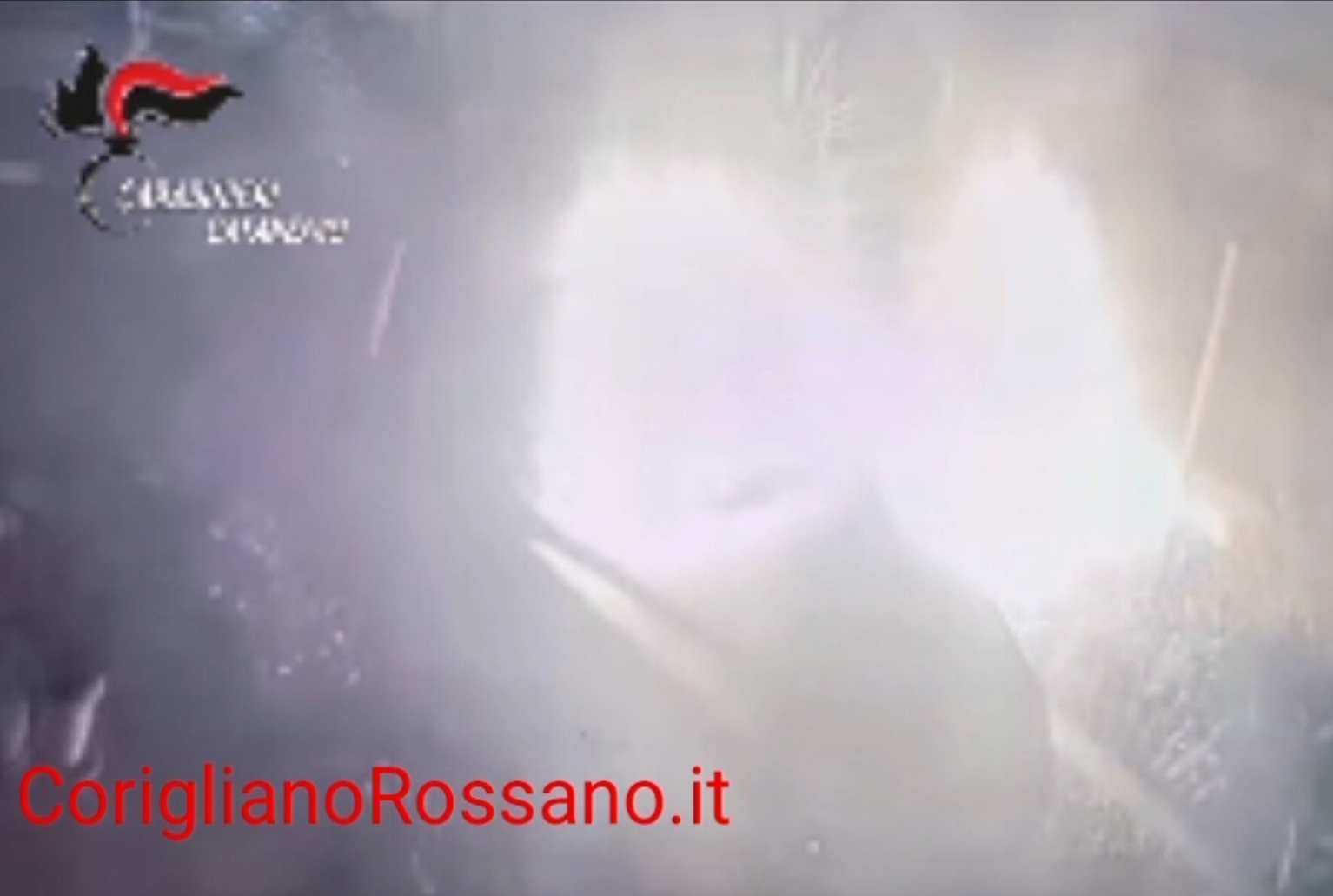 Tags: Video Incendio Doloso Auto Corigliano Rossano - Cosenza - Calabria